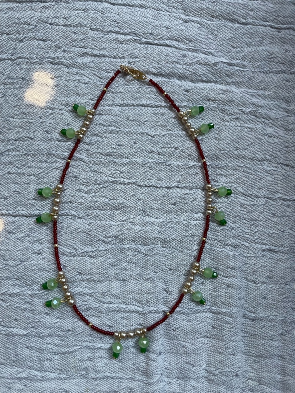 Delicate Green & Red Beaded Necklace with Pearl Accents